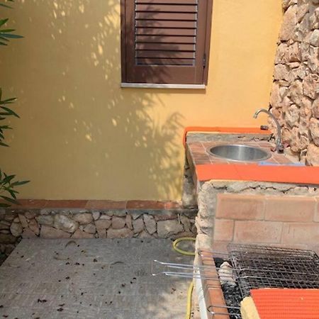 Villa Maveda, Un Dammuso Immerso Nel Verde Лампедуза Екстериор снимка