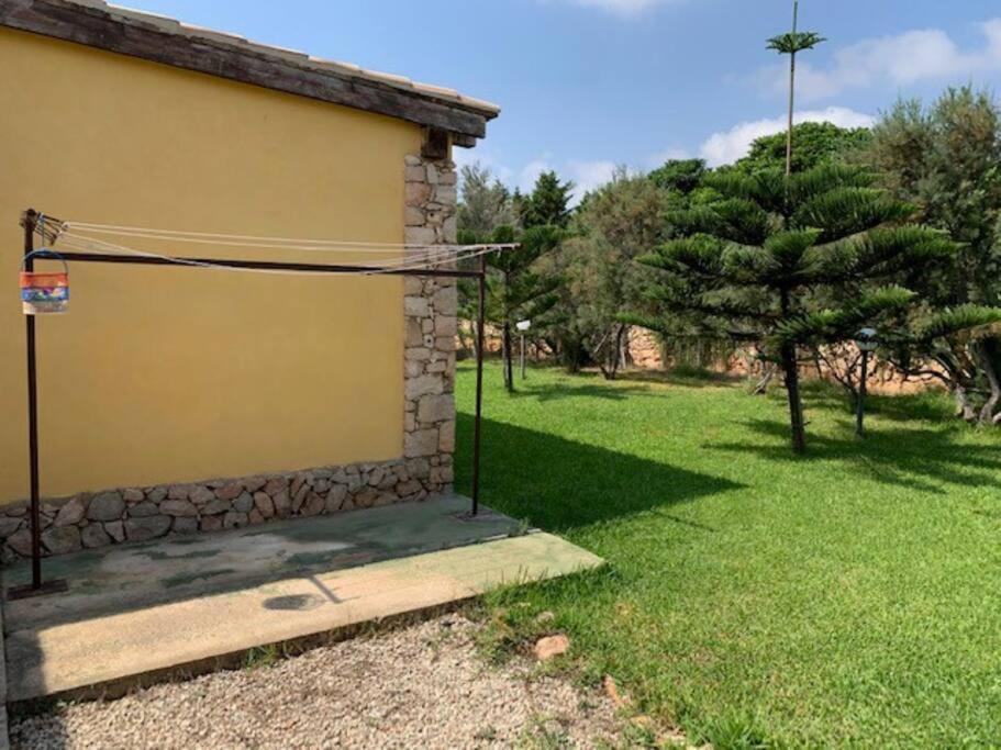 Villa Maveda, Un Dammuso Immerso Nel Verde Лампедуза Екстериор снимка