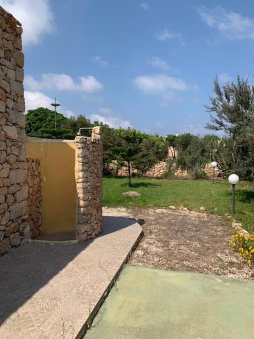 Villa Maveda, Un Dammuso Immerso Nel Verde Лампедуза Екстериор снимка