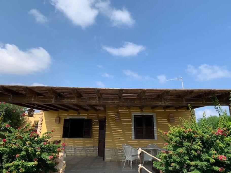 Villa Maveda, Un Dammuso Immerso Nel Verde Лампедуза Екстериор снимка