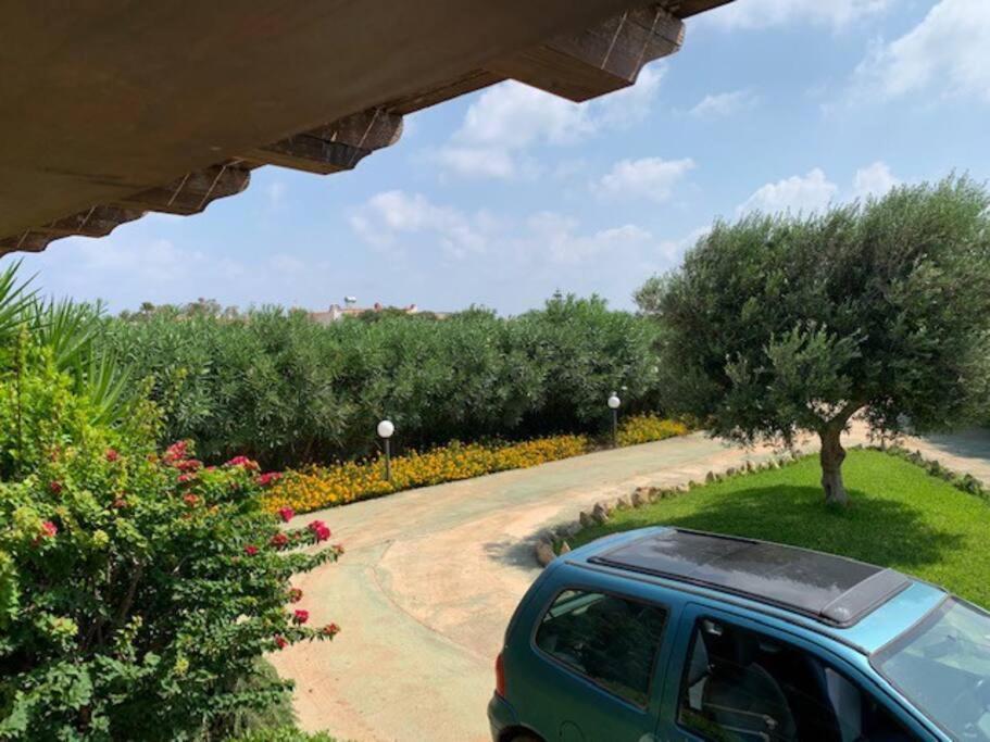 Villa Maveda, Un Dammuso Immerso Nel Verde Лампедуза Екстериор снимка